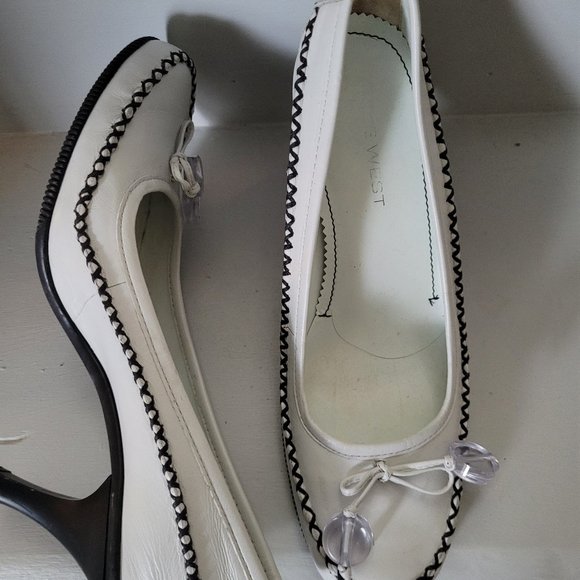 Nine west dress pumps ,  6M leather - Picture 1 of 3